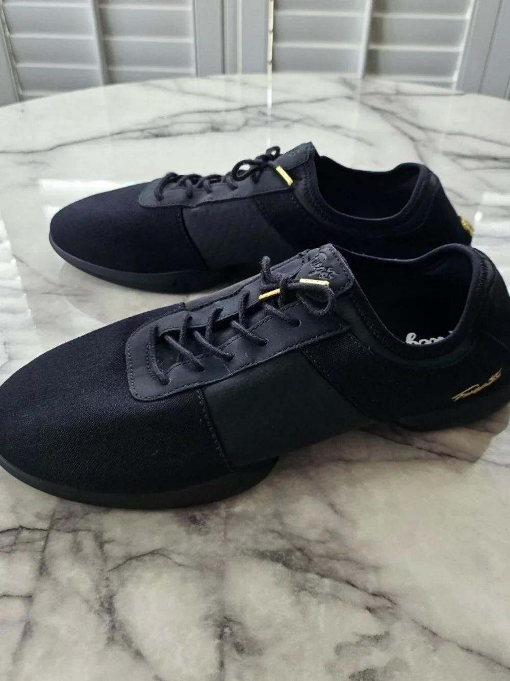Fuego Dance Black Split Sole Shoes Men's 10.5 / Women's 12